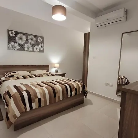 Apartamento Lovely With Side Sea View St. Paul's Bay