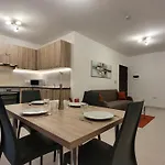 Apartment Lovely With Side Sea View St. Paul's Bay