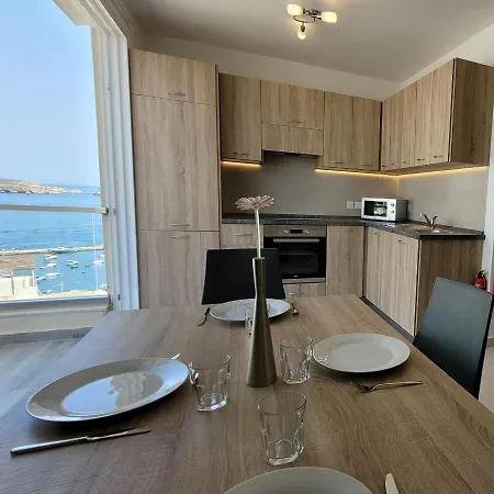 Apartment Lovely With Side Sea View *