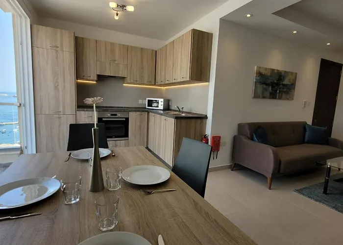 Apartamento Lovely With Side Sea View *