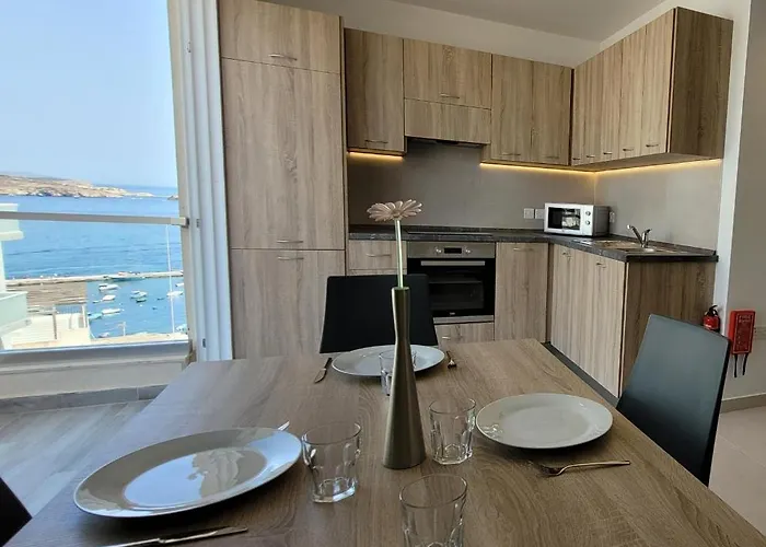 Apartamento Lovely With Side Sea View *